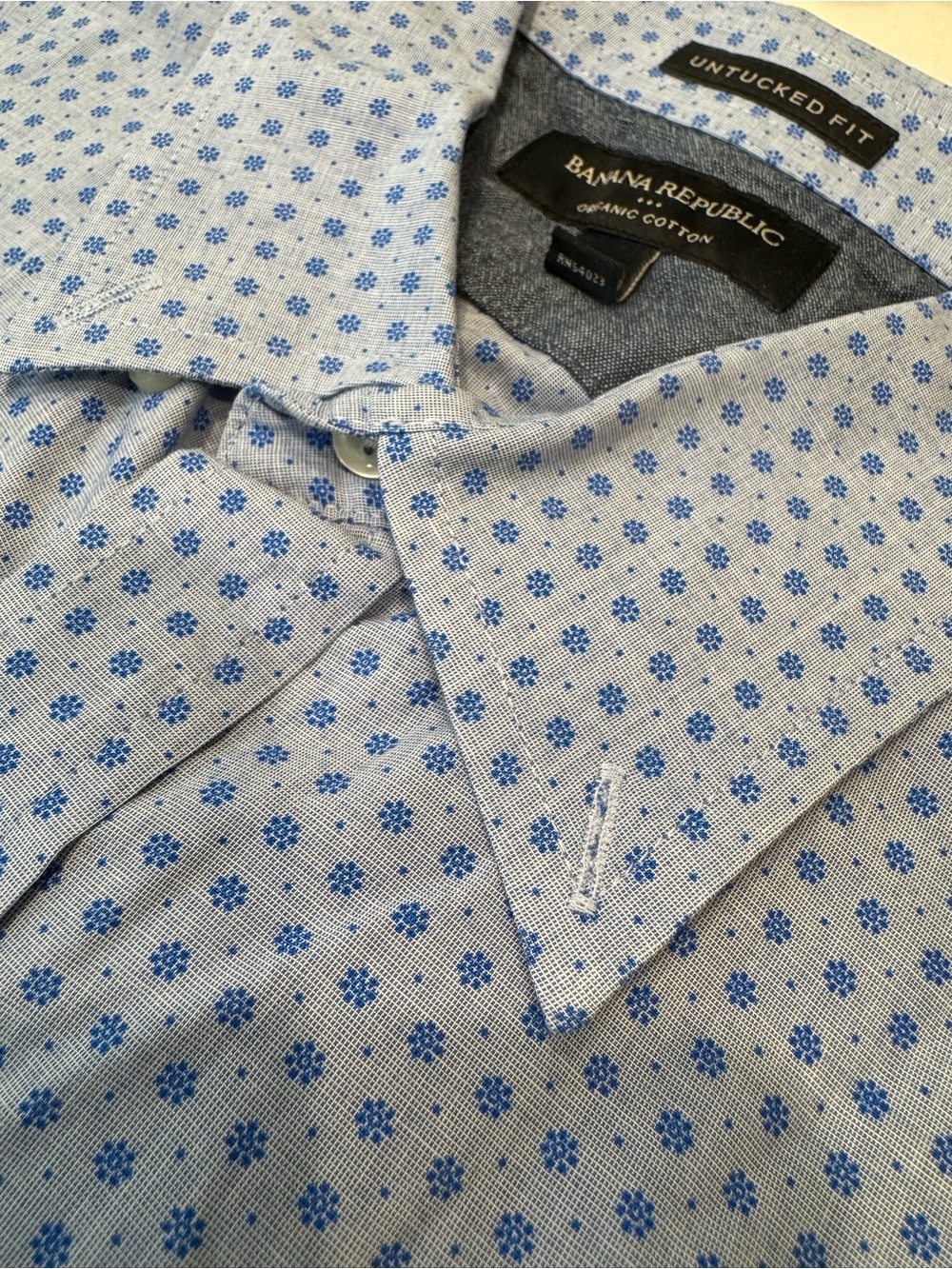 Banana Republic Organic Cotton Floral Print Untucked Shirt - Size Medium